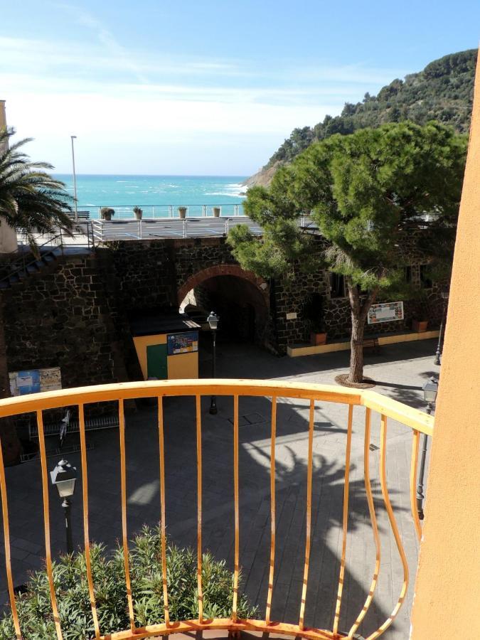 La Porta Delle 5 Terre Trilocali Apartman Bonassola Kültér fotó