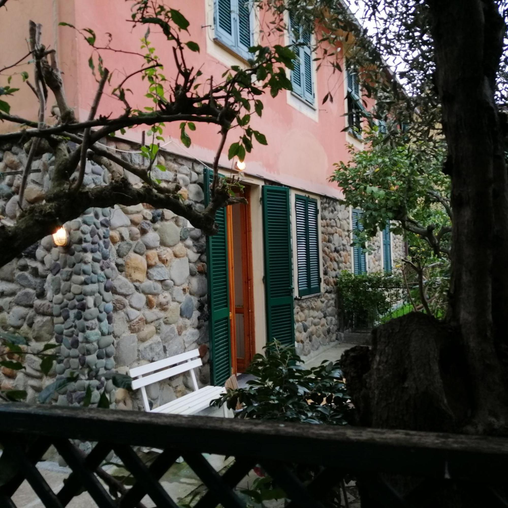 La Porta Delle 5 Terre Trilocali Apartman Bonassola Szoba fotó